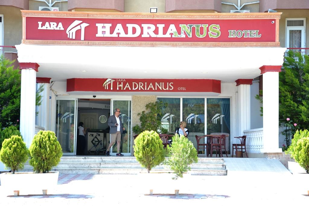 Lara Hadrianus Hotel 