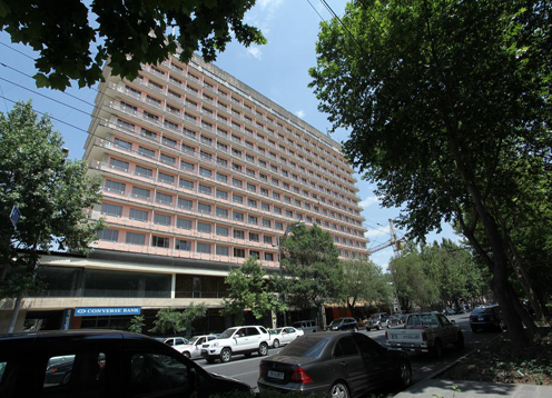 Ani Plaza Hotel