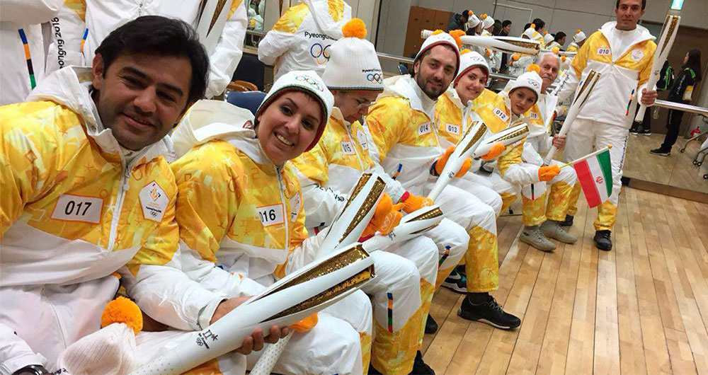 نمایندگان ایران مشعل المپیک زمستانی 2018 پیونگ چانگ را حمل کردند